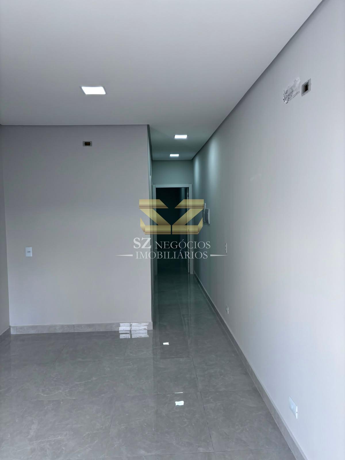 CASA À VENDA COM 2 DORMITÓRIOS SENDO 1 SUÍTE - JARDIM DAS OLIVEIRAS, FOZ