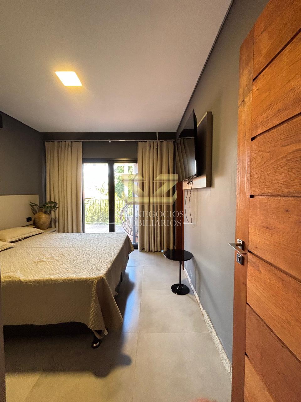 CHÁCARA EXCLUSIVA À VENDA COM 35.452,33M² e 1.000 M² DE ÁREA CONSTRUÍDA, FOZ