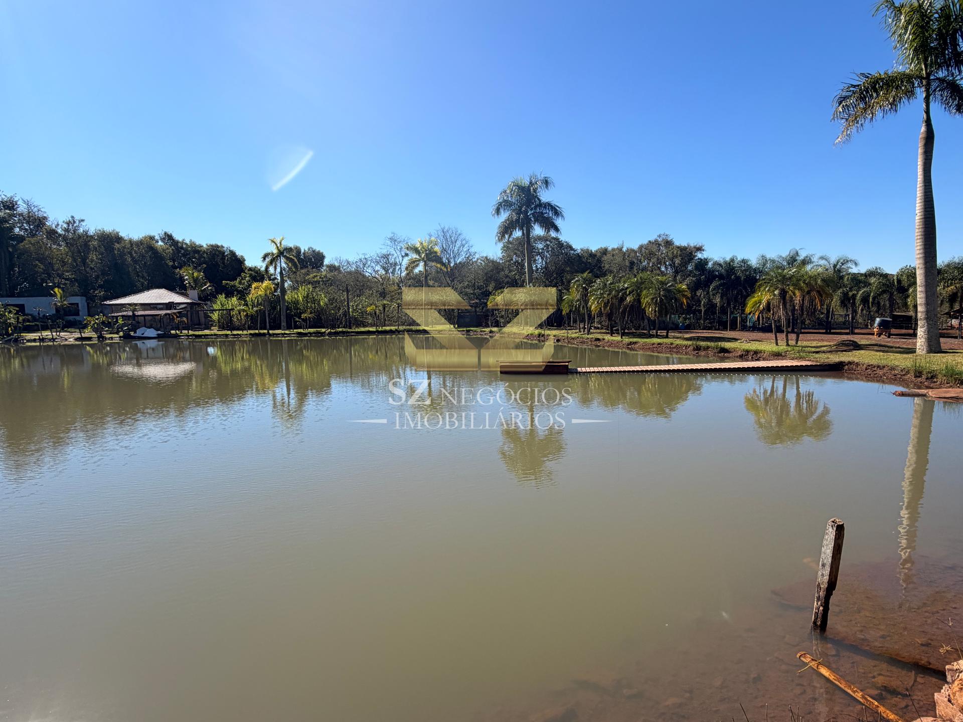 CHÁCARA EXCLUSIVA À VENDA COM 35.452,33M² e 1.000 M² DE ÁREA CONSTRUÍDA, FOZ