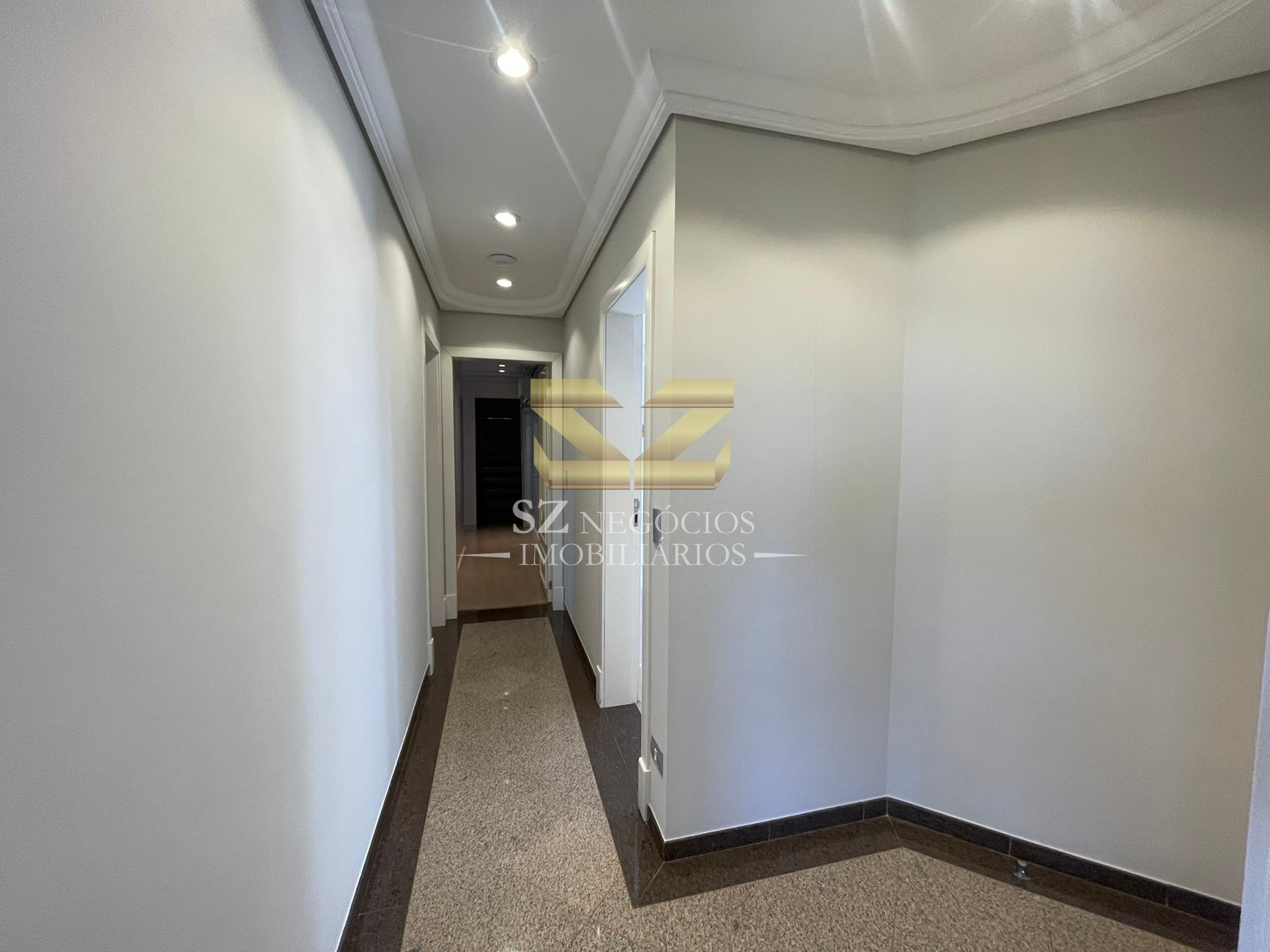 APARTAMENTO COBERTURA À VENDA COM 03 SUÍTES - EDIFICIO MAISON CLASSIC - FOZ