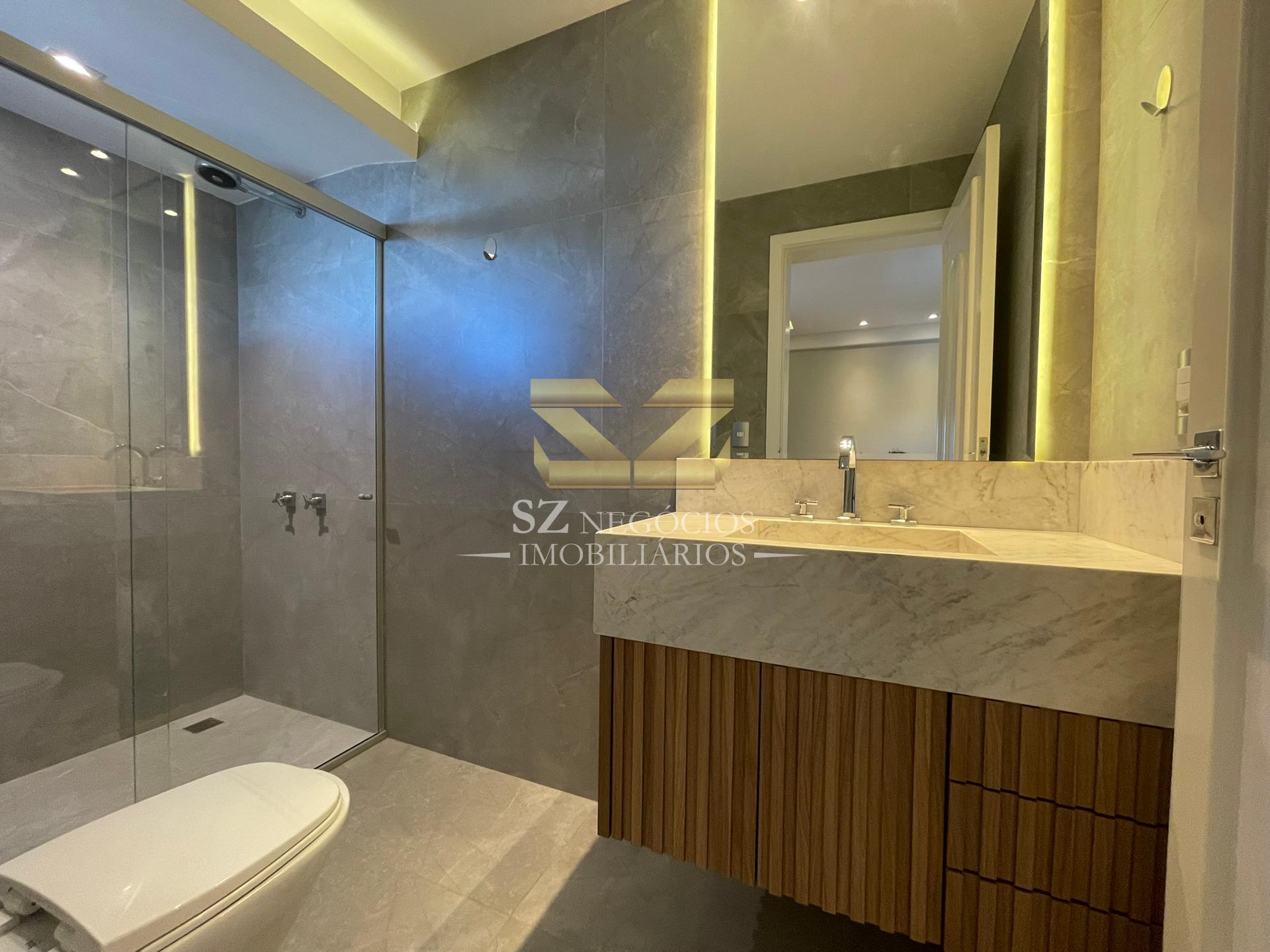 APARTAMENTO COBERTURA À VENDA COM 03 SUÍTES - EDIFICIO MAISON CLASSIC - FOZ
