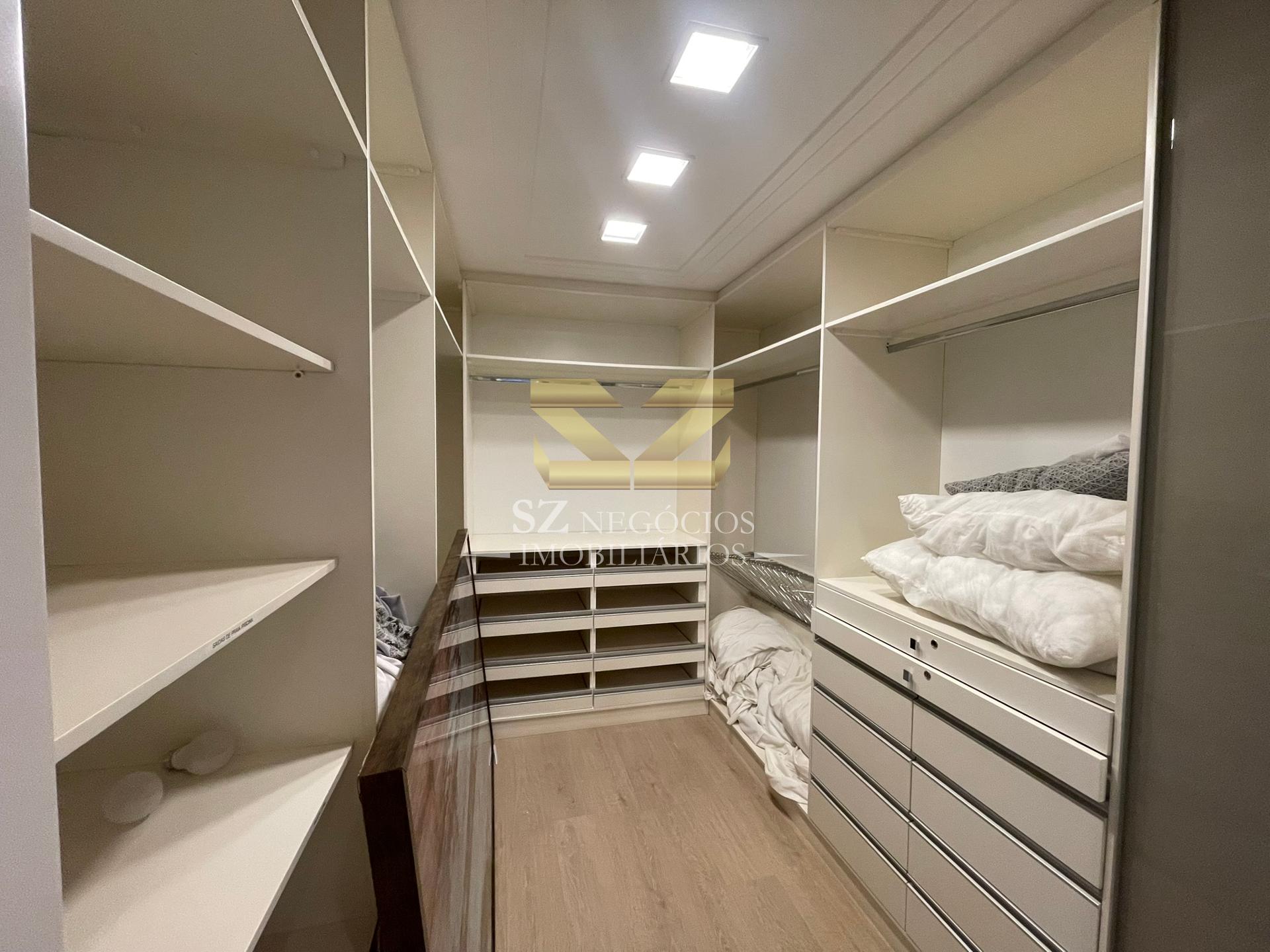 APARTAMENTO COBERTURA À VENDA COM 03 SUÍTES - EDIFICIO MAISON CLASSIC - FOZ