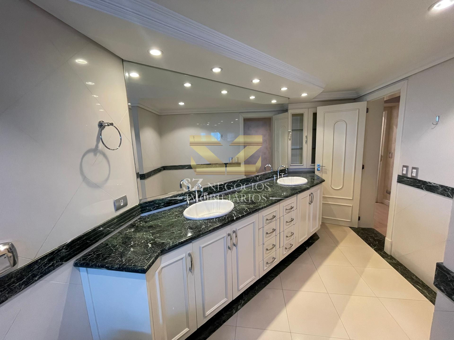 APARTAMENTO COBERTURA À VENDA COM 03 SUÍTES - EDIFICIO MAISON CLASSIC - FOZ