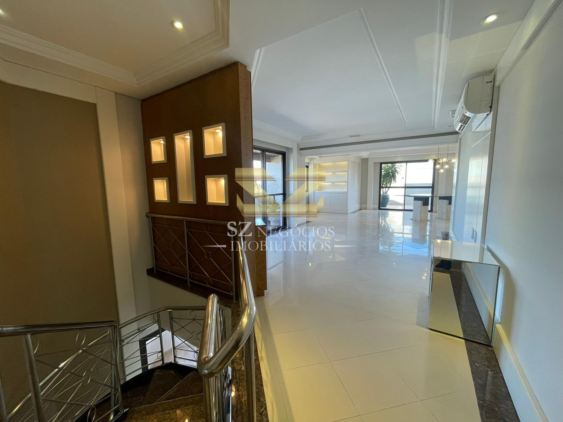APARTAMENTO COBERTURA À VENDA COM 03 SUÍTES - EDIFICIO MAISON CLASSIC - FOZ