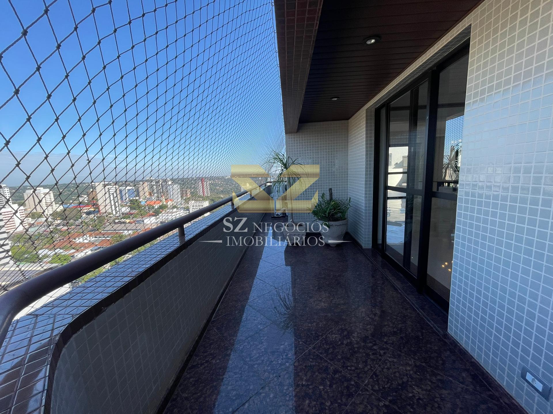 APARTAMENTO COBERTURA À VENDA COM 03 SUÍTES - EDIFICIO MAISON CLASSIC - FOZ