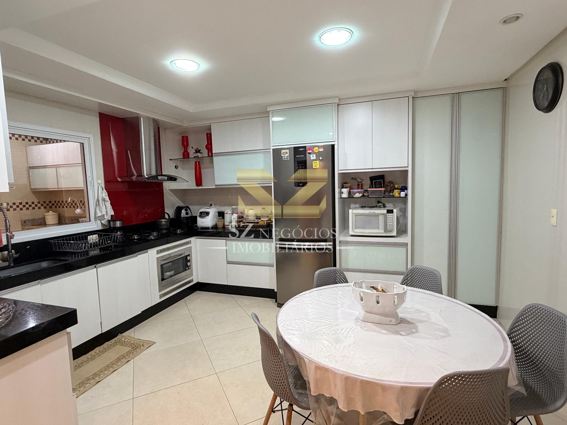APARTAMENTO À VENDA - POLO CENTRO, FOZ DO IGUAÇU - PR