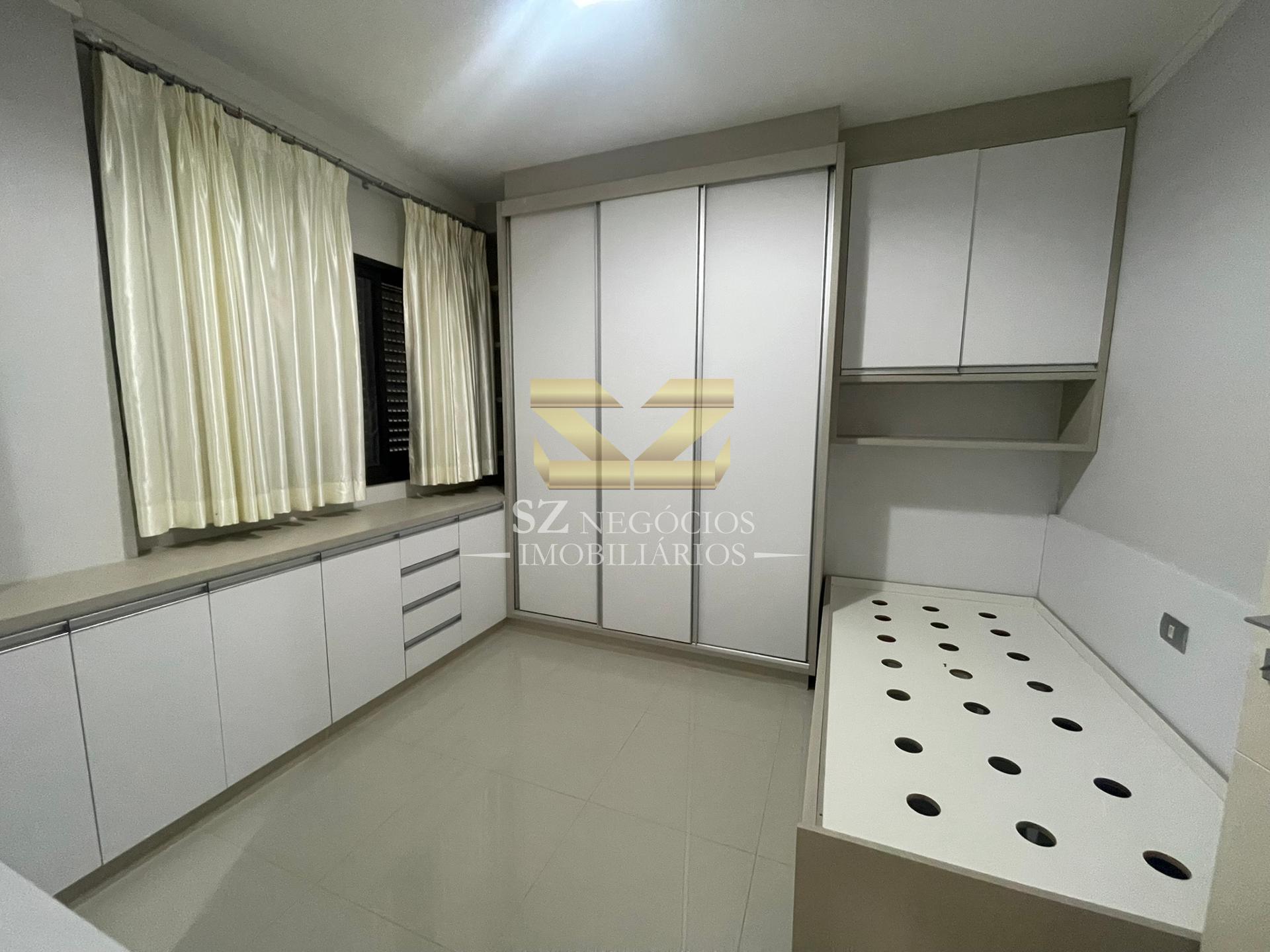Apartamento com 3 dormitórios para Locação,192,12 m²,ED Maison Class, CENTRO, FOZ DO IGUACU - PR