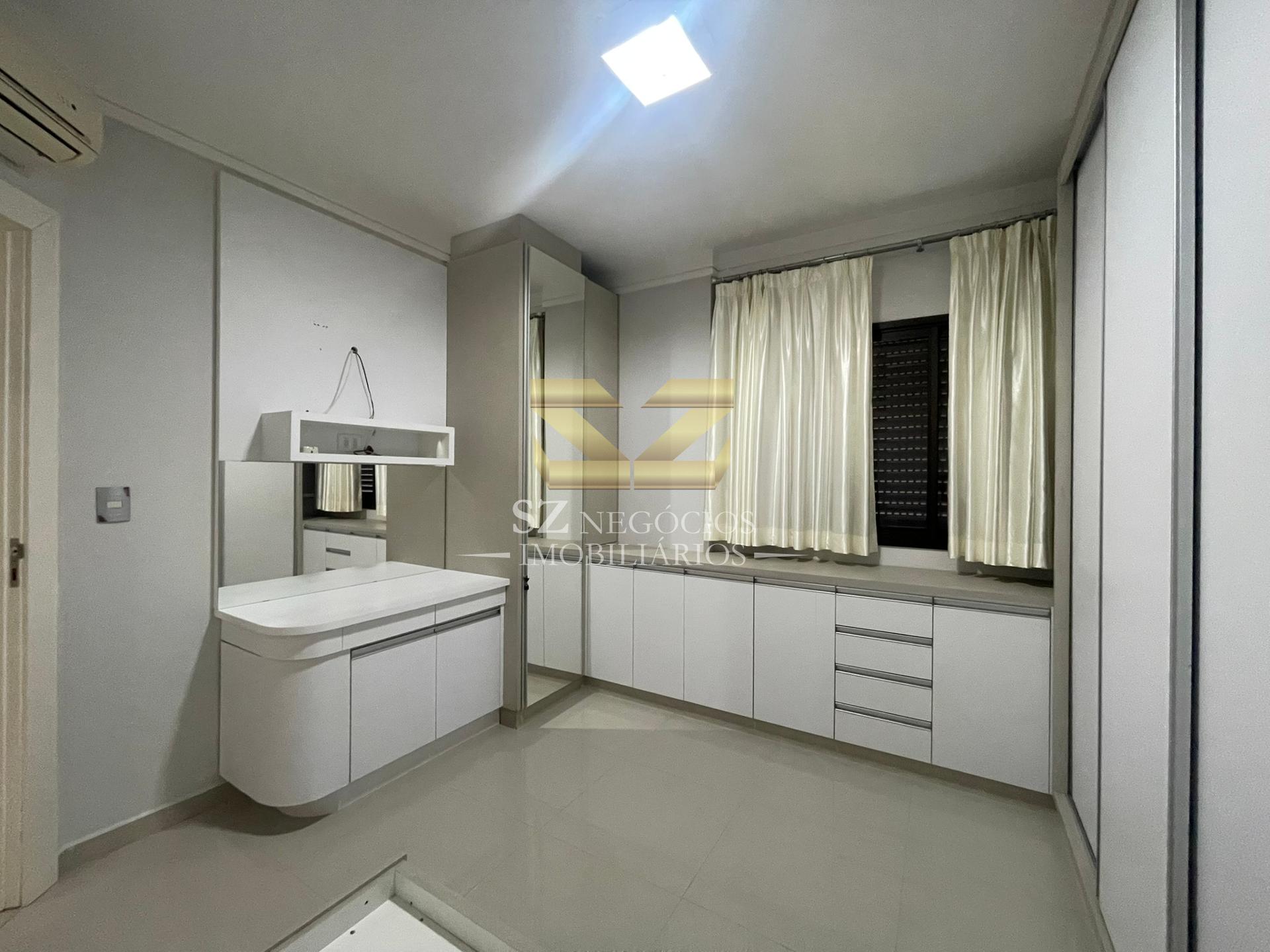 Apartamento com 3 dormitórios para Locação,192,12 m²,ED Maison Class, CENTRO, FOZ DO IGUACU - PR