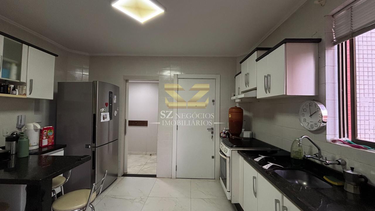 APARTAMENTO Á VENDA NO EDIFÍCIO MONTE CARLO -  CENTRO, FDO IGUACU - PR