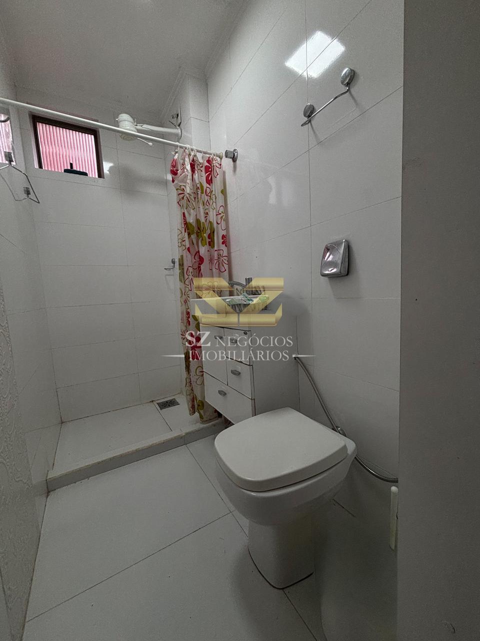 APARTAMENTO Á VENDA NO EDIFÍCIO MONTE CARLO -  CENTRO, FDO IGUACU - PR