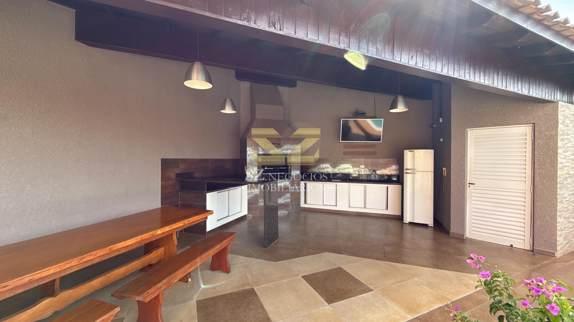 APARTAMENTO Á VENDA NO EDIFÍCIO MONTE CARLO -  CENTRO, FDO IGUACU - PR
