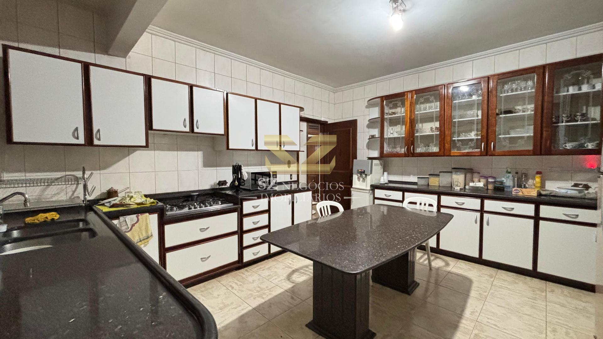 PRÉDIO COMERCIAL E RESIDENCIAL PARA LOCAÇÃO -  VILA PORTES, FOZ DO IGUAÇU - PR