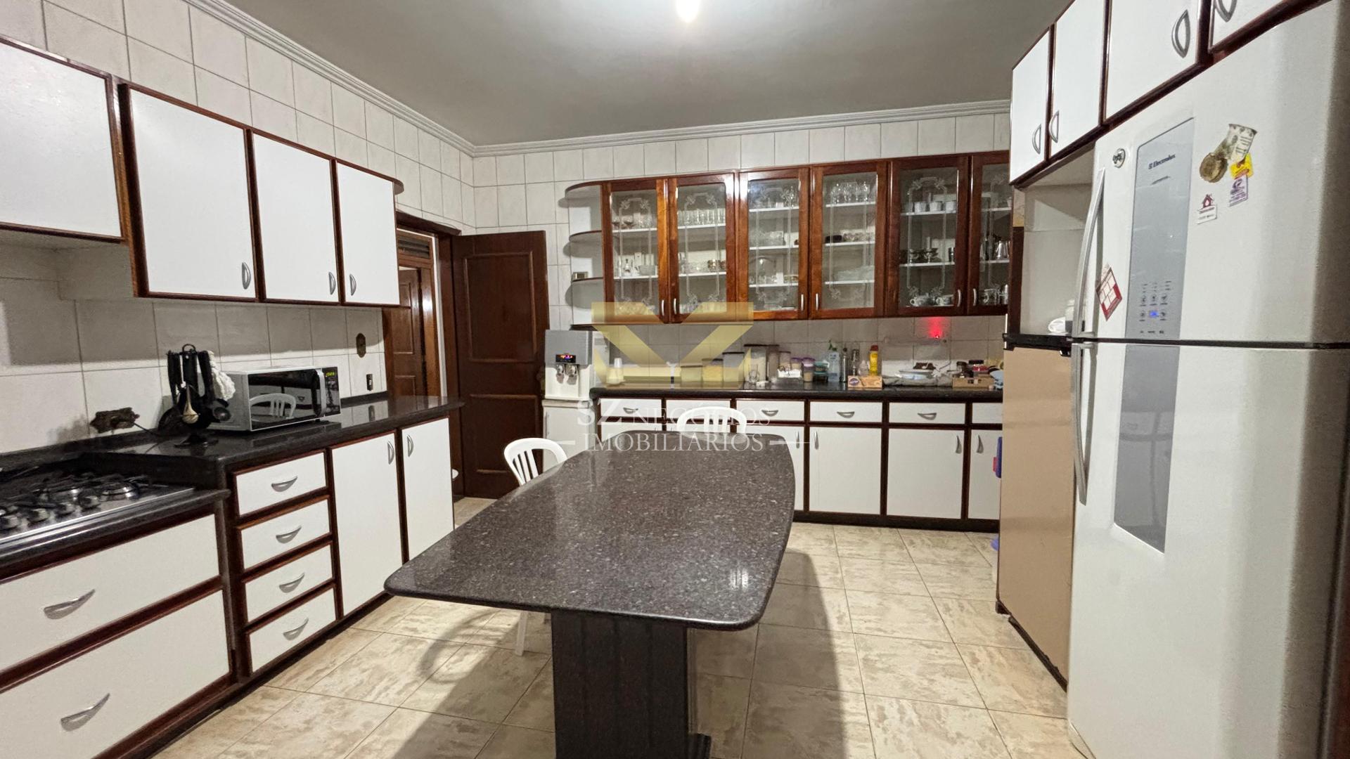 PRÉDIO COMERCIAL E RESIDENCIAL PARA LOCAÇÃO -  VILA PORTES, FOZ DO IGUAÇU - PR