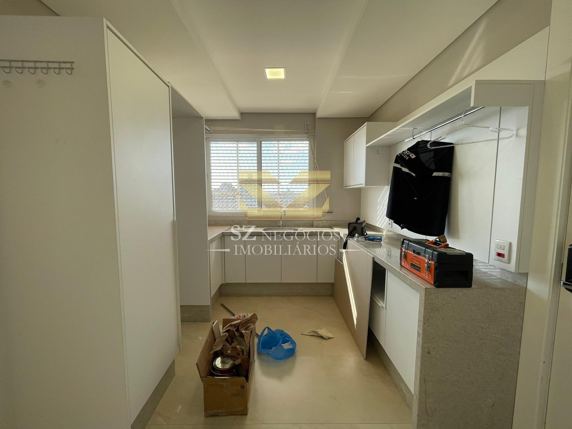 Apartamento com 4 dormitórios para locação, Edifício Renascence CENTRO, FOZ DO IGUACU - PR