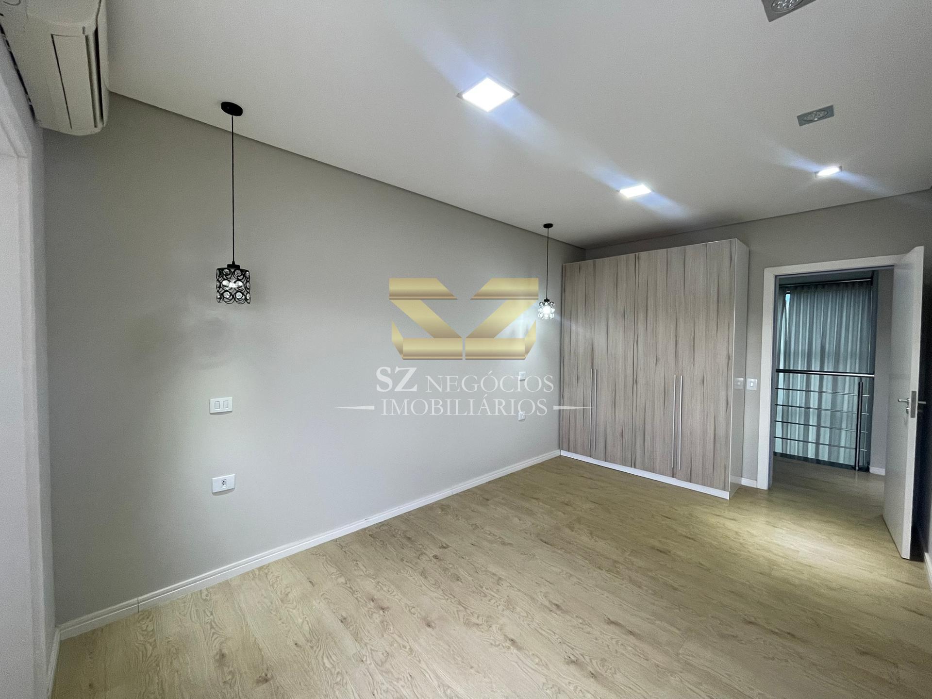 Sobrado de Alto Padrão com 3 Suítes, Piscina e Área Gourmet no Jardim Panorama - Excelente localizaç
