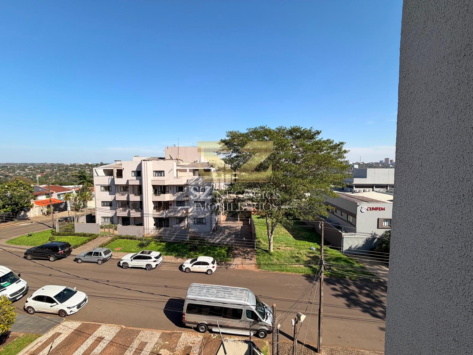 Apartamento semi-mobiliado no Edifício La Rochelle 1 suíte e 2 quartos na regiao da Vila America.
