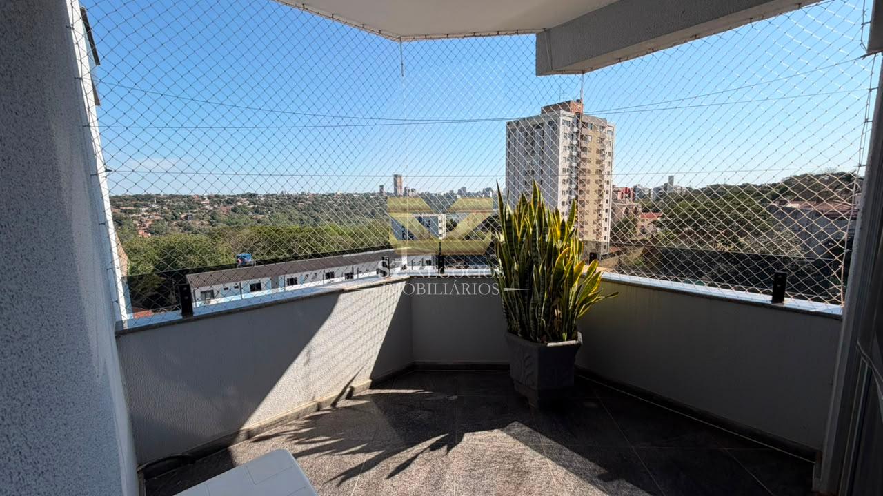 COBERTURA DUPLEX MOBILIADA À VENDA NO EDIFÍCIO RESIDENCIAL FERNANDA - FOZ