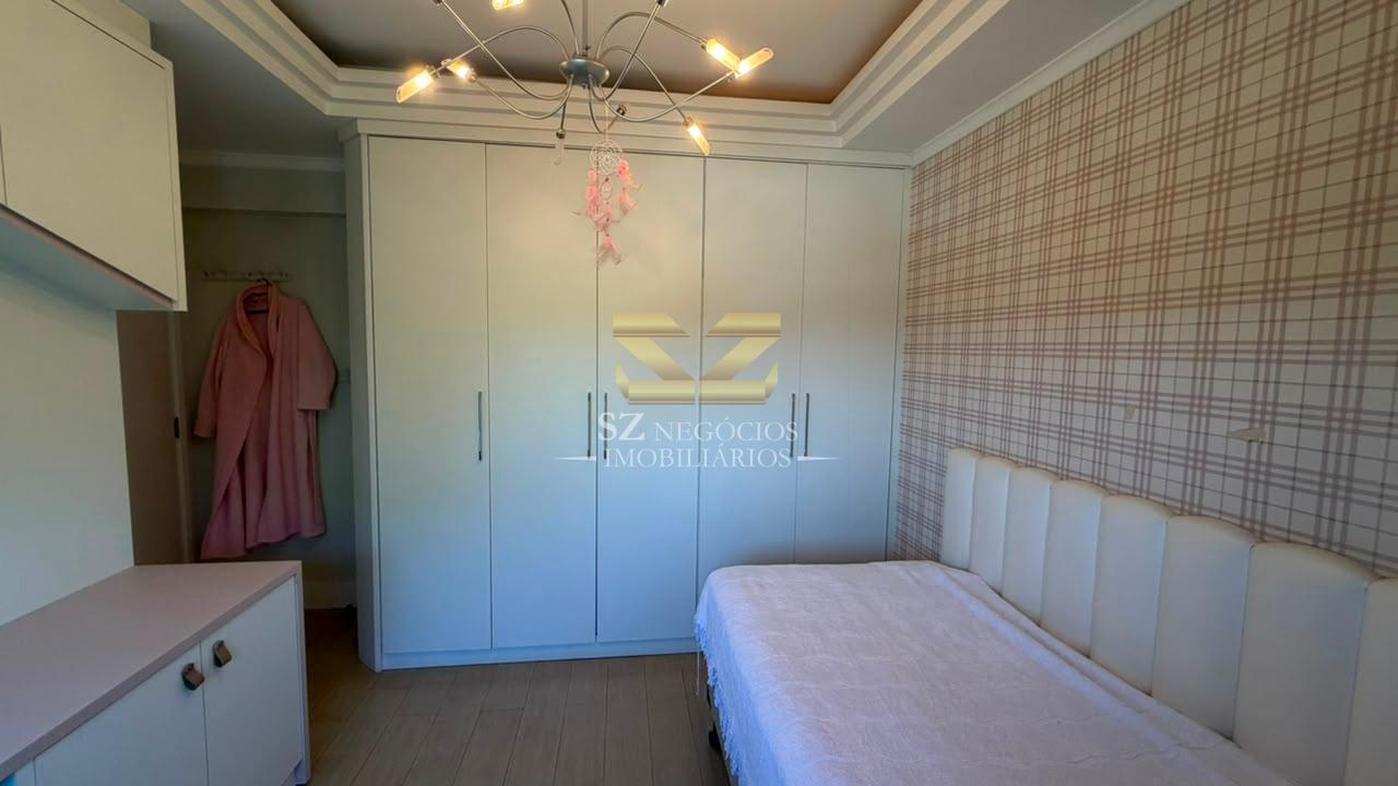 COBERTURA DUPLEX MOBILIADA À VENDA NO EDIFÍCIO RESIDENCIAL FERNANDA - FOZ