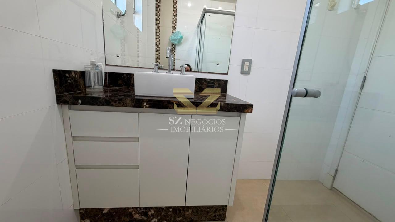 COBERTURA DUPLEX MOBILIADA À VENDA NO EDIFÍCIO RESIDENCIAL FERNANDA - FOZ