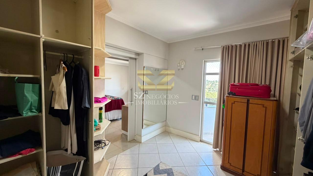 COBERTURA DUPLEX MOBILIADA À VENDA NO EDIFÍCIO RESIDENCIAL FERNANDA - FOZ