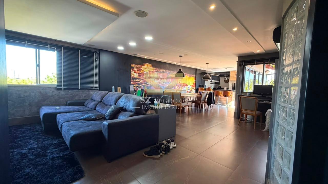 COBERTURA DUPLEX MOBILIADA À VENDA NO EDIFÍCIO RESIDENCIAL FERNANDA - FOZ