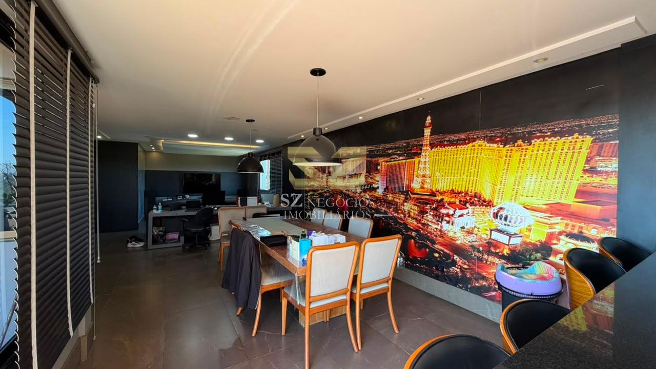 COBERTURA DUPLEX MOBILIADA À VENDA NO EDIFÍCIO RESIDENCIAL FERNANDA - FOZ