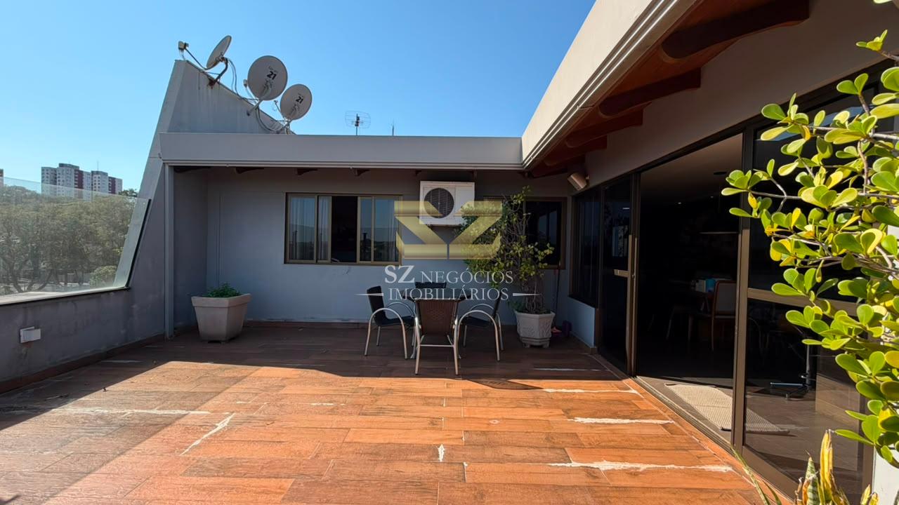 COBERTURA DUPLEX MOBILIADA À VENDA NO EDIFÍCIO RESIDENCIAL FERNANDA - FOZ