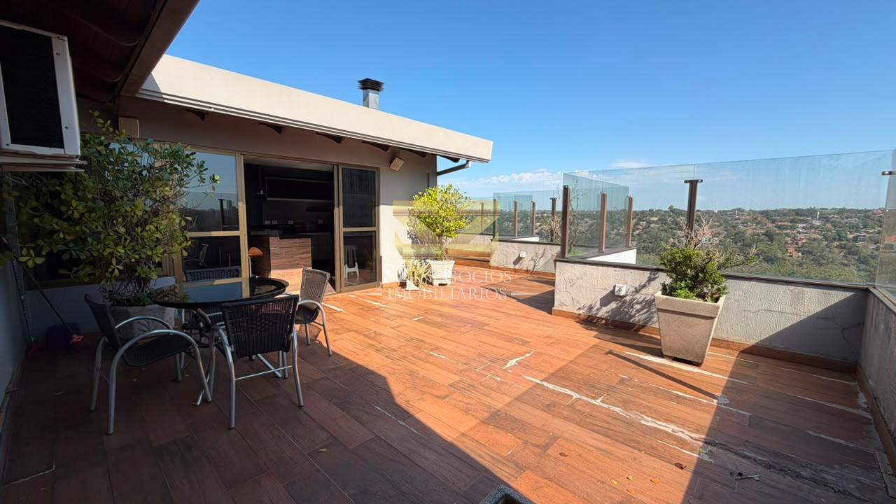 COBERTURA DUPLEX MOBILIADA À VENDA NO EDIFÍCIO RESIDENCIAL FERNANDA - FOZ