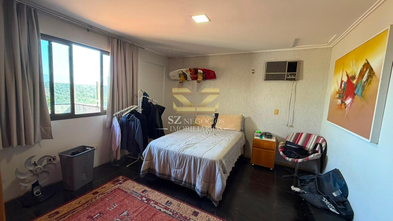 COBERTURA DUPLEX MOBILIADA À VENDA NO EDIFÍCIO RESIDENCIAL FERNANDA - FOZ