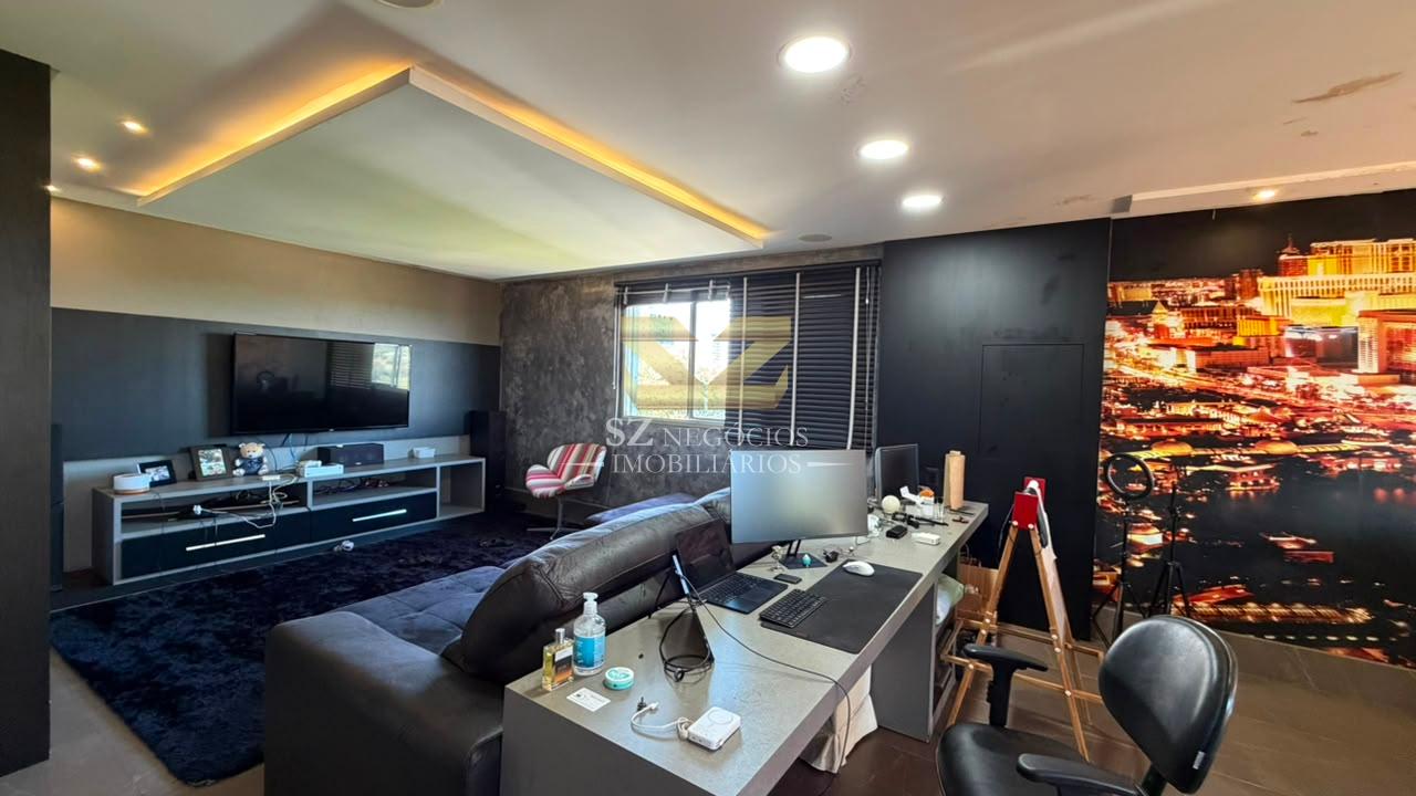 COBERTURA DUPLEX MOBILIADA À VENDA NO EDIFÍCIO RESIDENCIAL FERNANDA - FOZ