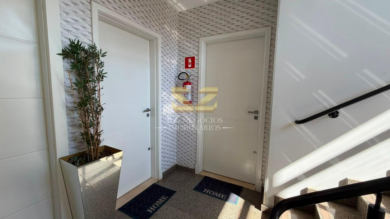 COBERTURA DUPLEX MOBILIADA À VENDA NO EDIFÍCIO RESIDENCIAL FERNANDA - FOZ