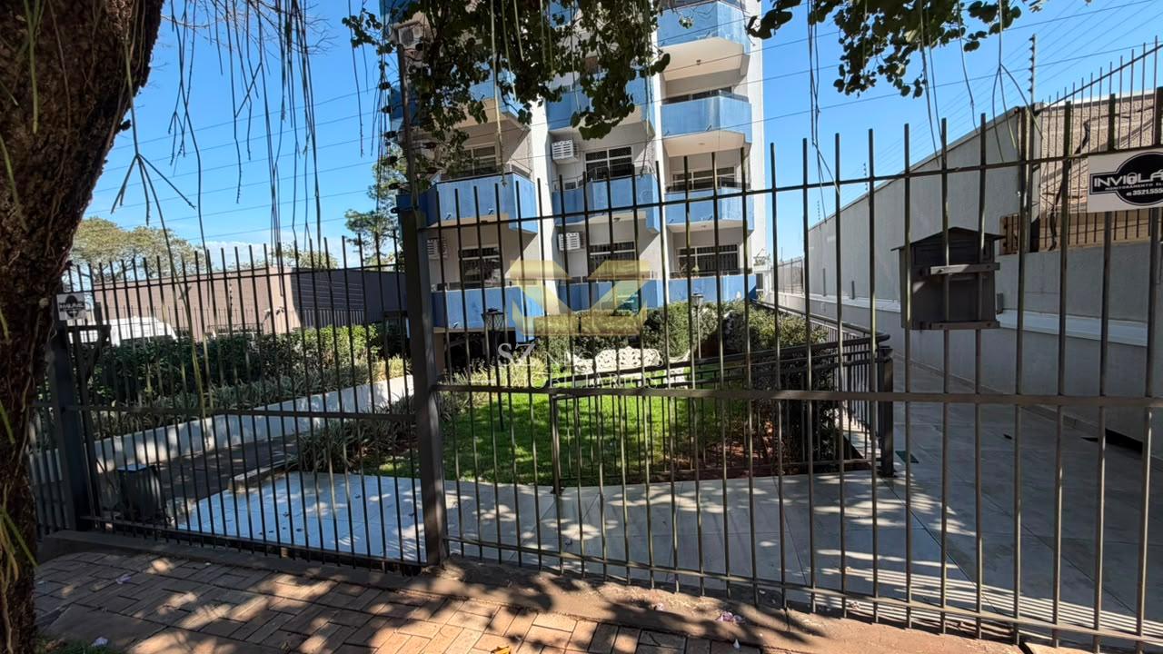 COBERTURA DUPLEX MOBILIADA À VENDA NO EDIFÍCIO RESIDENCIAL FERNANDA - FOZ