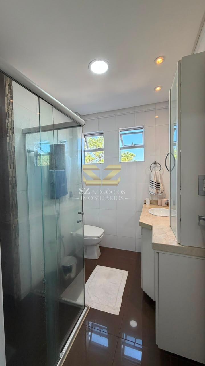 Cobertura Duplex Mobiliada para locação no Edifício Residencial Fernanda, Centro Foz do Iguaçu - Pr.