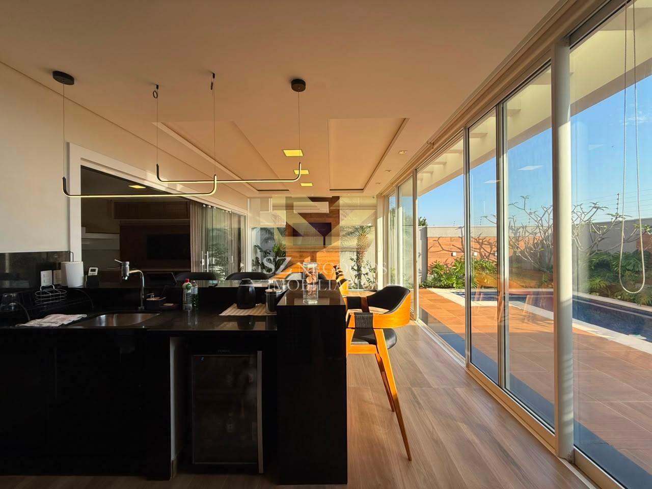 SOBRADO  ALTO PADRÃO COM PISCINA E MOBILIADO À VENDA, COM 3 SUÍTES, ECO BELLA VISTA
