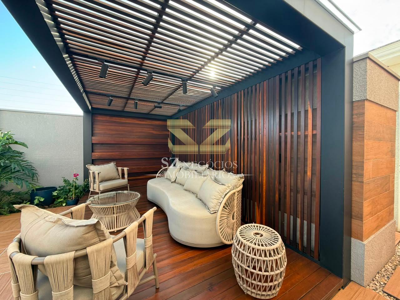 SOBRADO  ALTO PADRÃO COM PISCINA E MOBILIADO À VENDA, COM 3 SUÍTES, ECO BELLA VISTA