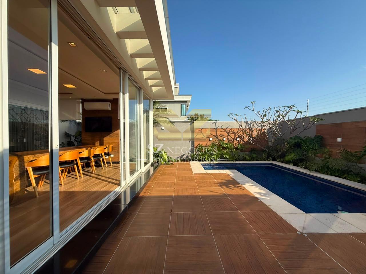 SOBRADO  ALTO PADRÃO COM PISCINA E MOBILIADO À VENDA, COM 3 SUÍTES, ECO BELLA VISTA