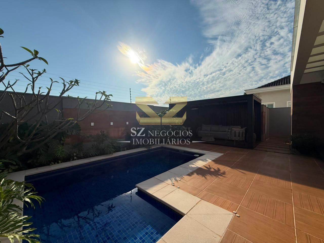 SOBRADO  ALTO PADRÃO COM PISCINA E MOBILIADO À VENDA, COM 3 SUÍTES, ECO BELLA VISTA