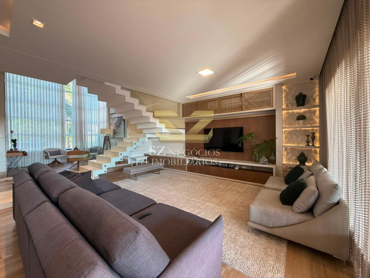 SOBRADO  ALTO PADRÃO COM PISCINA E MOBILIADO À VENDA, COM 3 SUÍTES, ECO BELLA VISTA