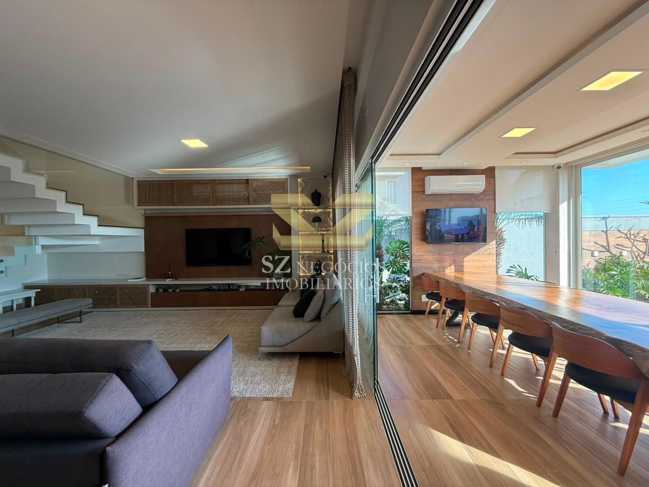 SOBRADO  ALTO PADRÃO COM PISCINA E MOBILIADO À VENDA, COM 3 SUÍTES, ECO BELLA VISTA