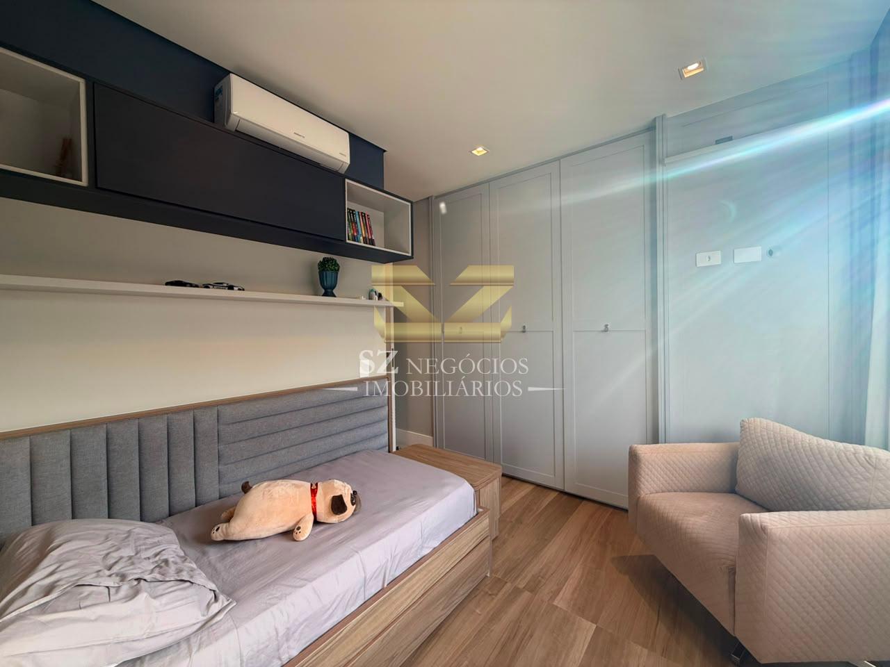 SOBRADO  ALTO PADRÃO COM PISCINA E MOBILIADO À VENDA, COM 3 SUÍTES, ECO BELLA VISTA