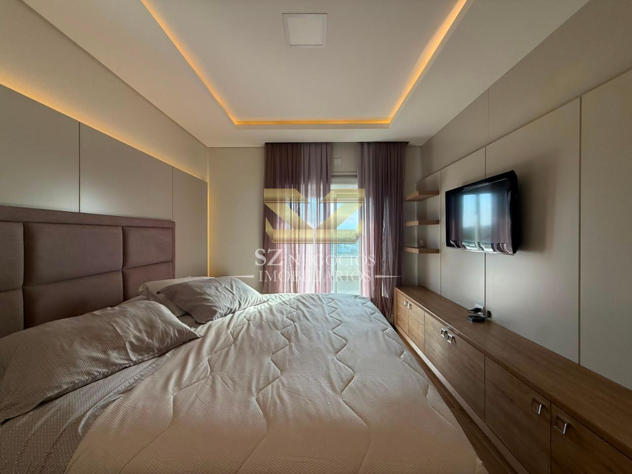 SOBRADO  ALTO PADRÃO COM PISCINA E MOBILIADO À VENDA, COM 3 SUÍTES, ECO BELLA VISTA