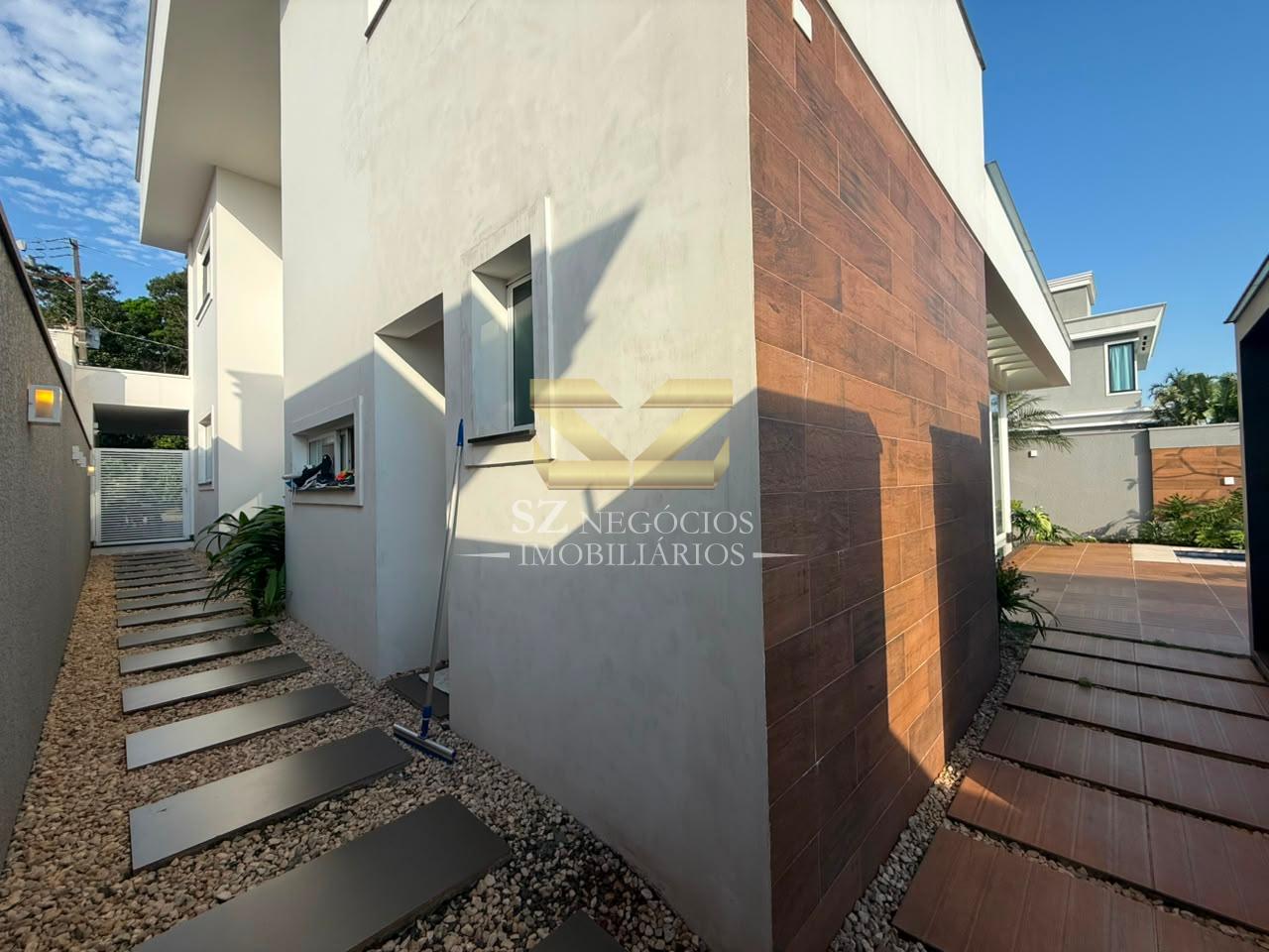 SOBRADO  ALTO PADRÃO COM PISCINA E MOBILIADO À VENDA, COM 3 SUÍTES, ECO BELLA VISTA