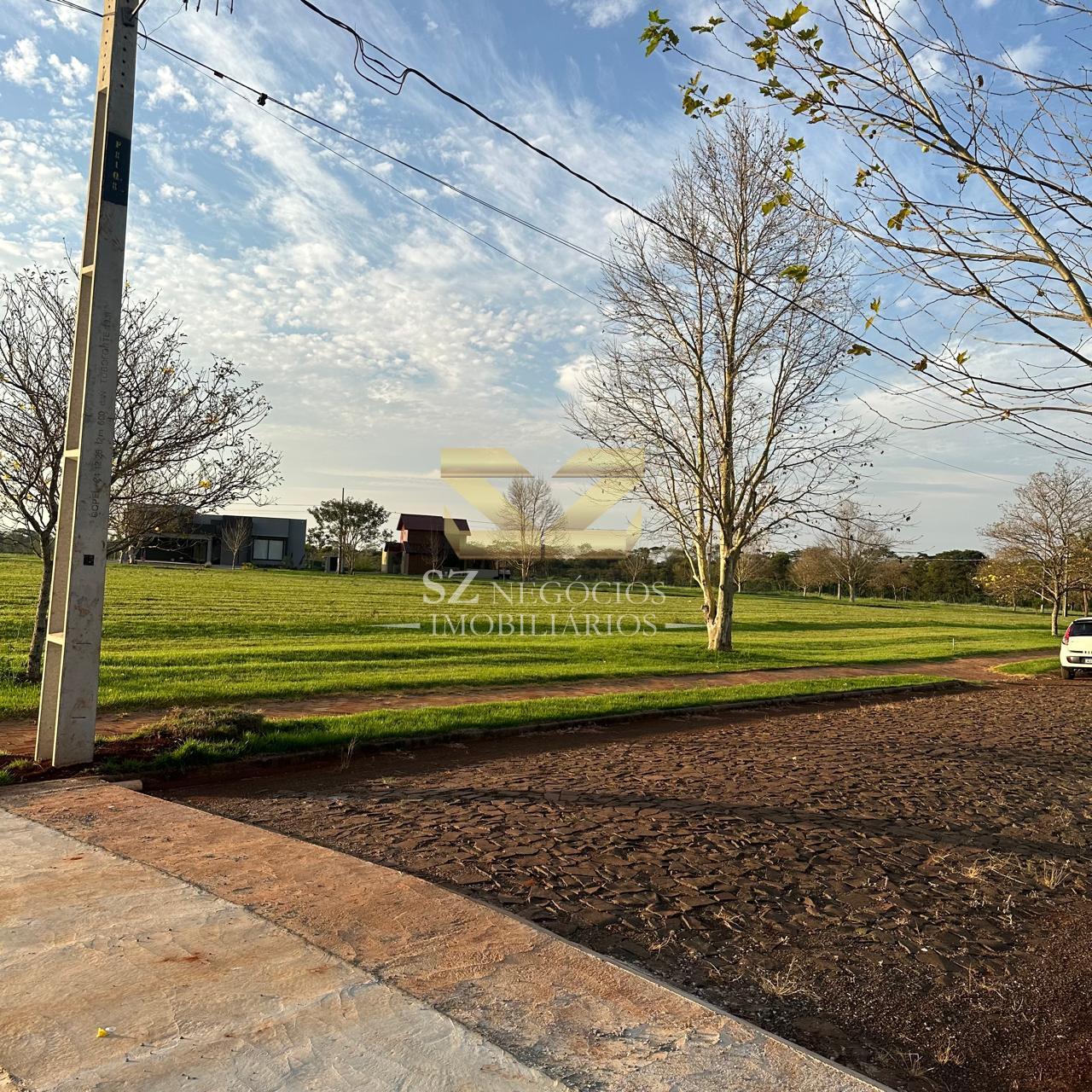 TERRENO À VENDA COM 1.500M² - CONDOMINIO ROSA DE SAROM - FAZENDA PAULISTA