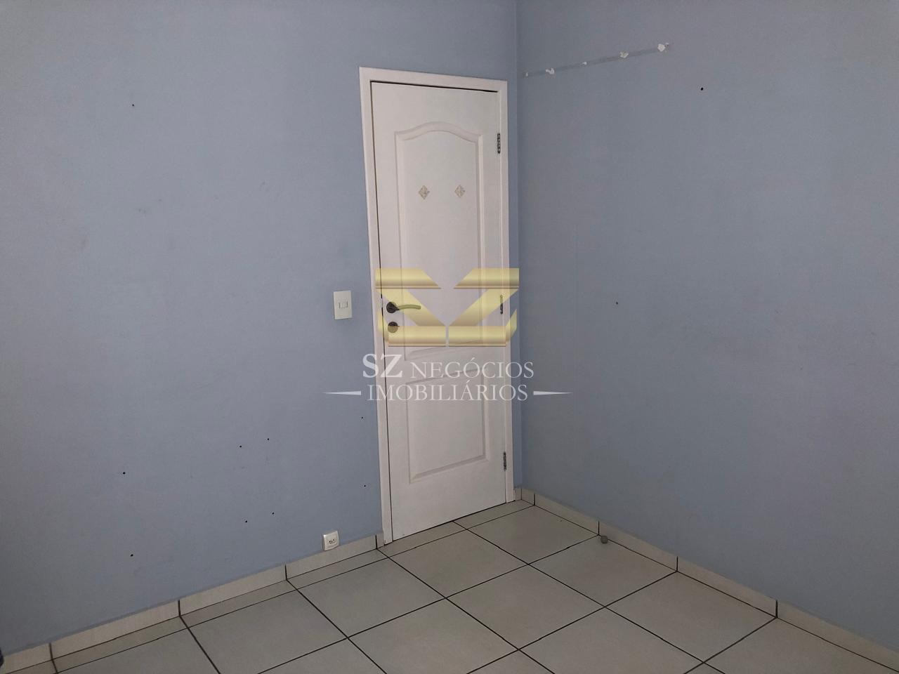 APARTAMENTO À VENDA COM 02 DORMITÓRIOS NO EDIFÍCIO LYON, FOZ DO IGUAÇU - PR