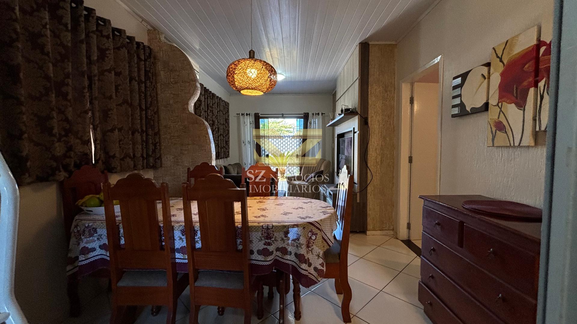 CASA PARA VENDA LOCALIZADA NO JARDIM IPÊ III - FOZ DO IGUAÇUPR.