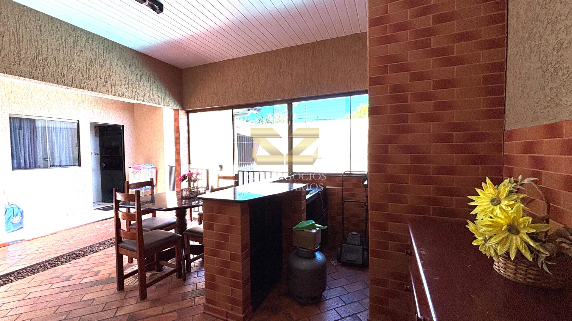 CASA PARA VENDA LOCALIZADA NO JARDIM IPÊ III - FOZ DO IGUAÇUPR.
