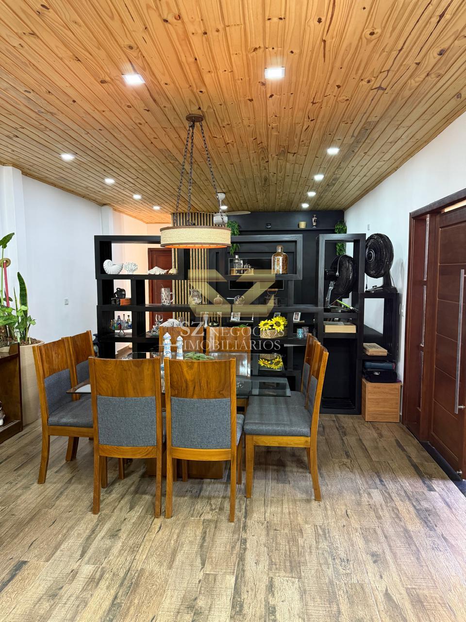 CASA À VENDA LOCALIZADA NO JARDIM DUARTE, FOZ DO IGUAÇU - PR