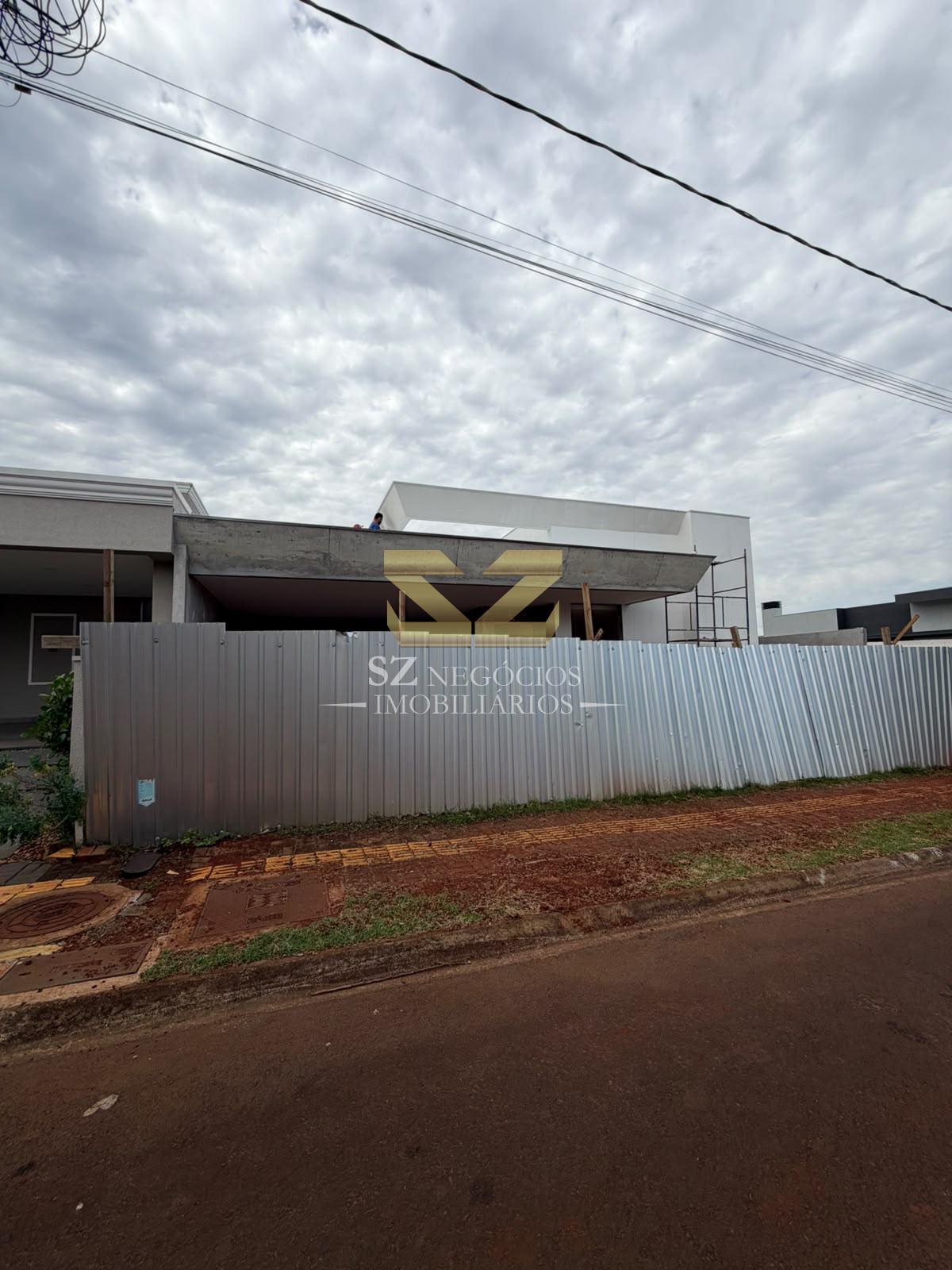 CASA TÉRREA À VENDA COM 03 SUÍTES NO CONDOMÍNIO ÁGUAS CLARAS, FOZ DO IGUAÇU
