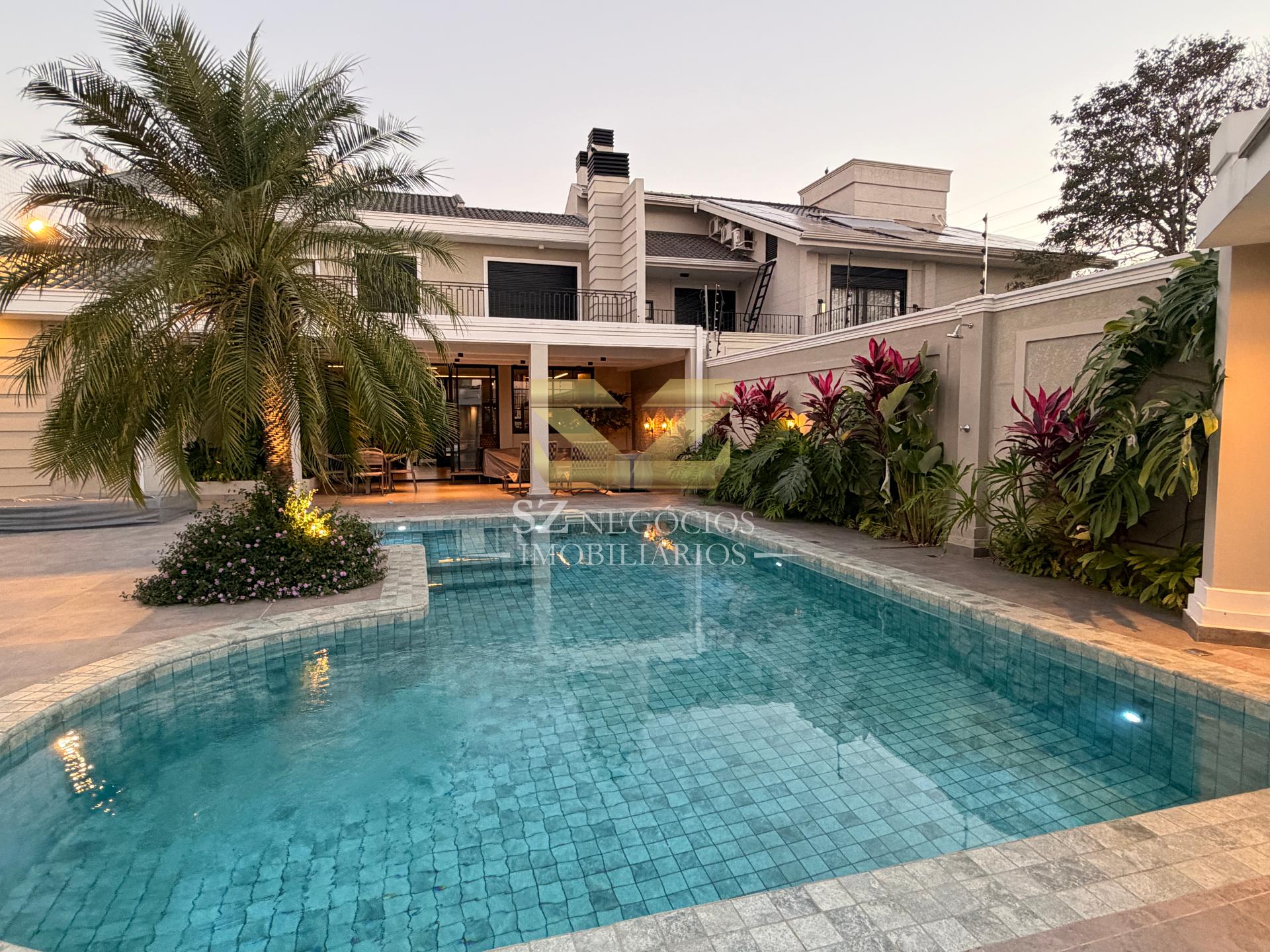 SOBRADO À VENDA  COM 1 SUÍTE E 2 DEMI SUÍTES E PISCINA JARDIM PANORAMA, FOZ