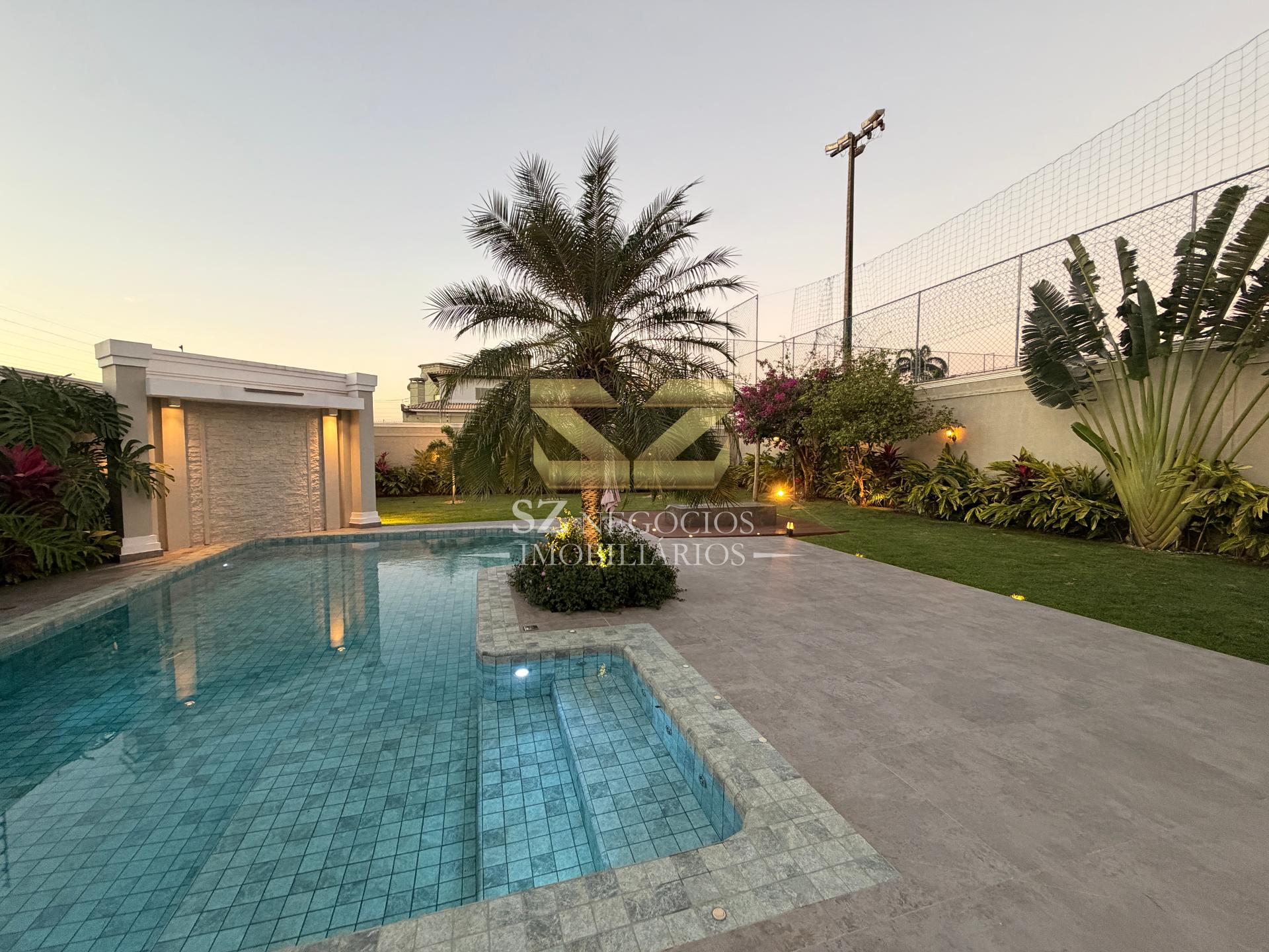 SOBRADO À VENDA  COM 1 SUÍTE E 2 DEMI SUÍTES E PISCINA JARDIM PANORAMA, FOZ
